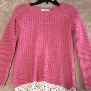 🌹 3/$10 Beautiful lace sweater